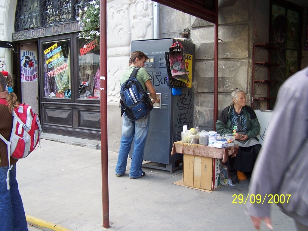 121 Nawet jest szklanka.jpg