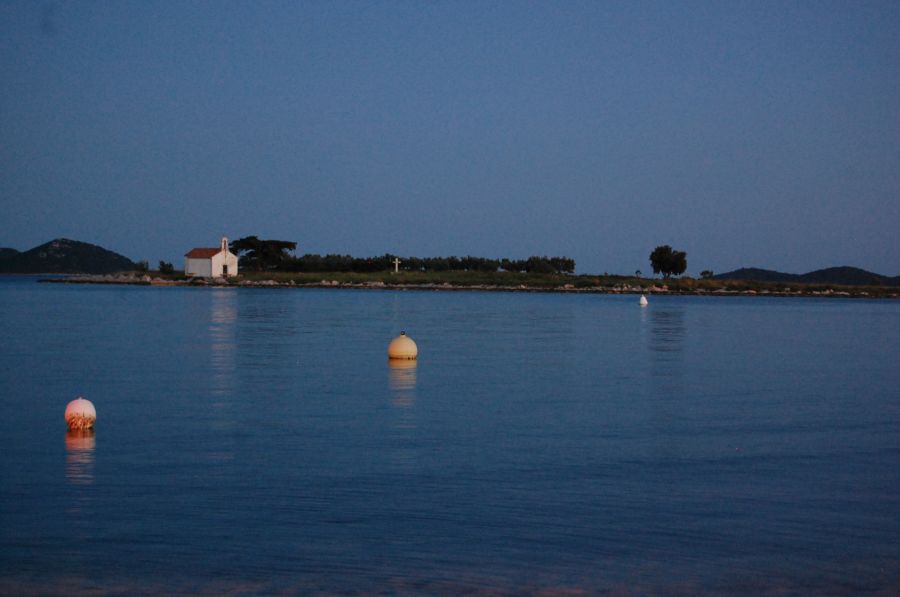 charakterystyczny kosciolek.jpg