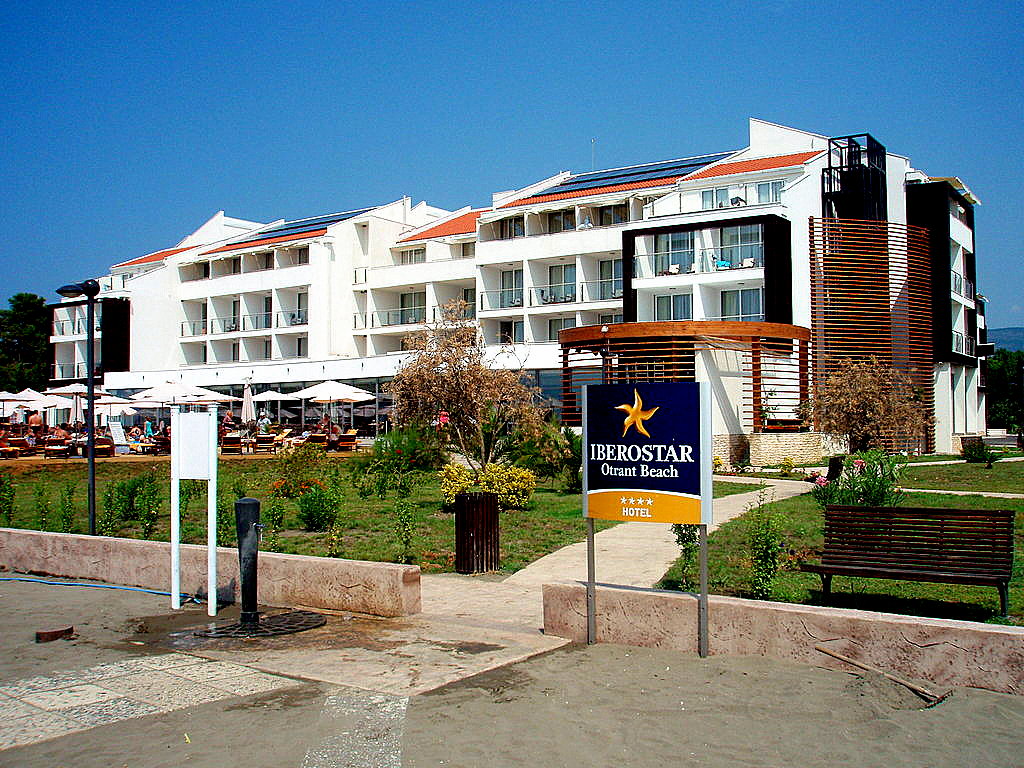 hotel Otrant.jpg