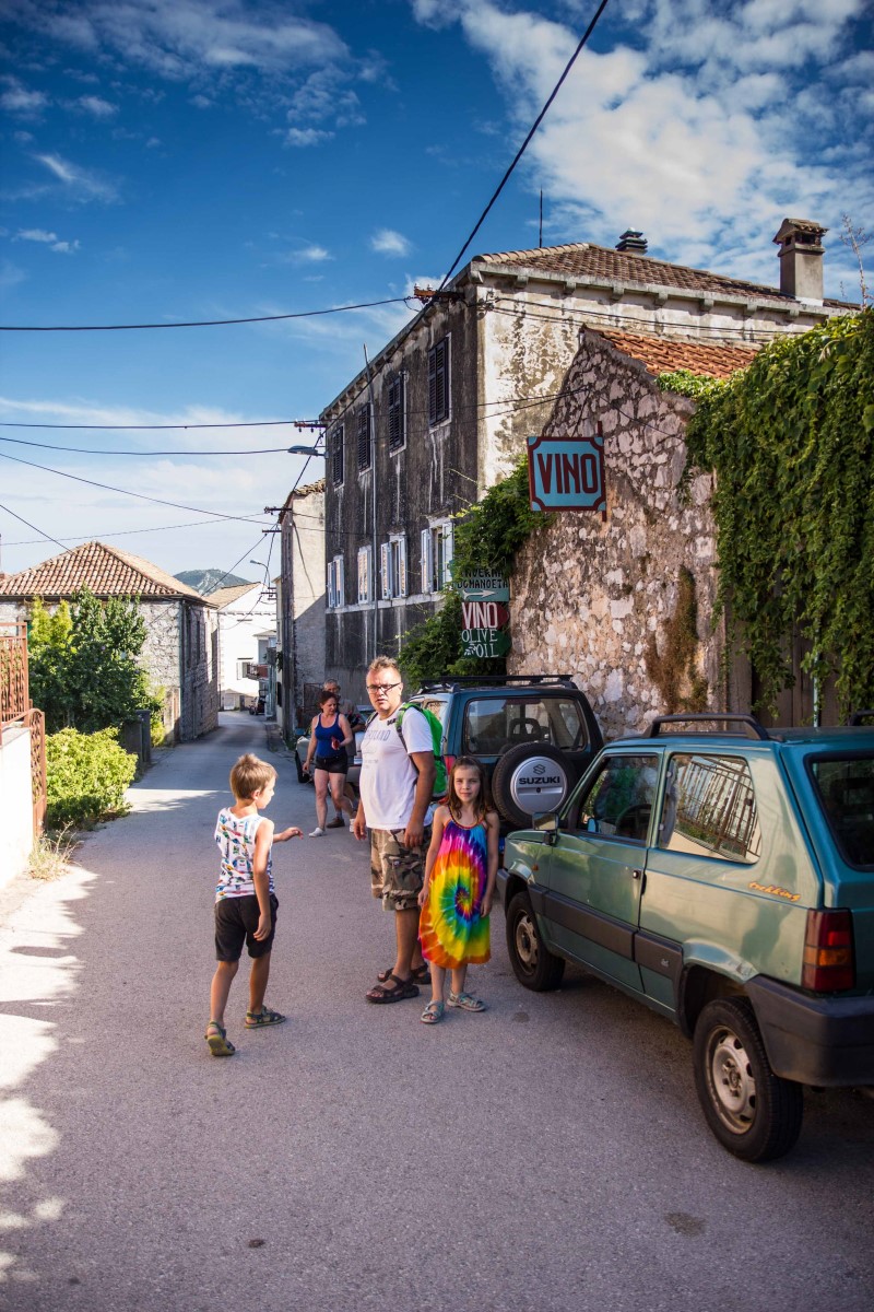 ...doprowadziły nas do Tawerny Domanoeta :) / IMG_5310.jpg IMG_5310.jpg