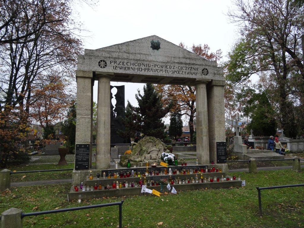 Wszystkich Swiętych 2016 032.jpg