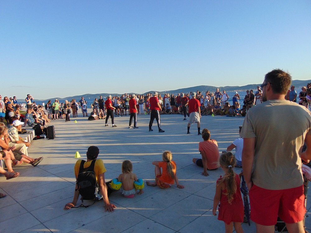 występ, możliwy zamach.jpg