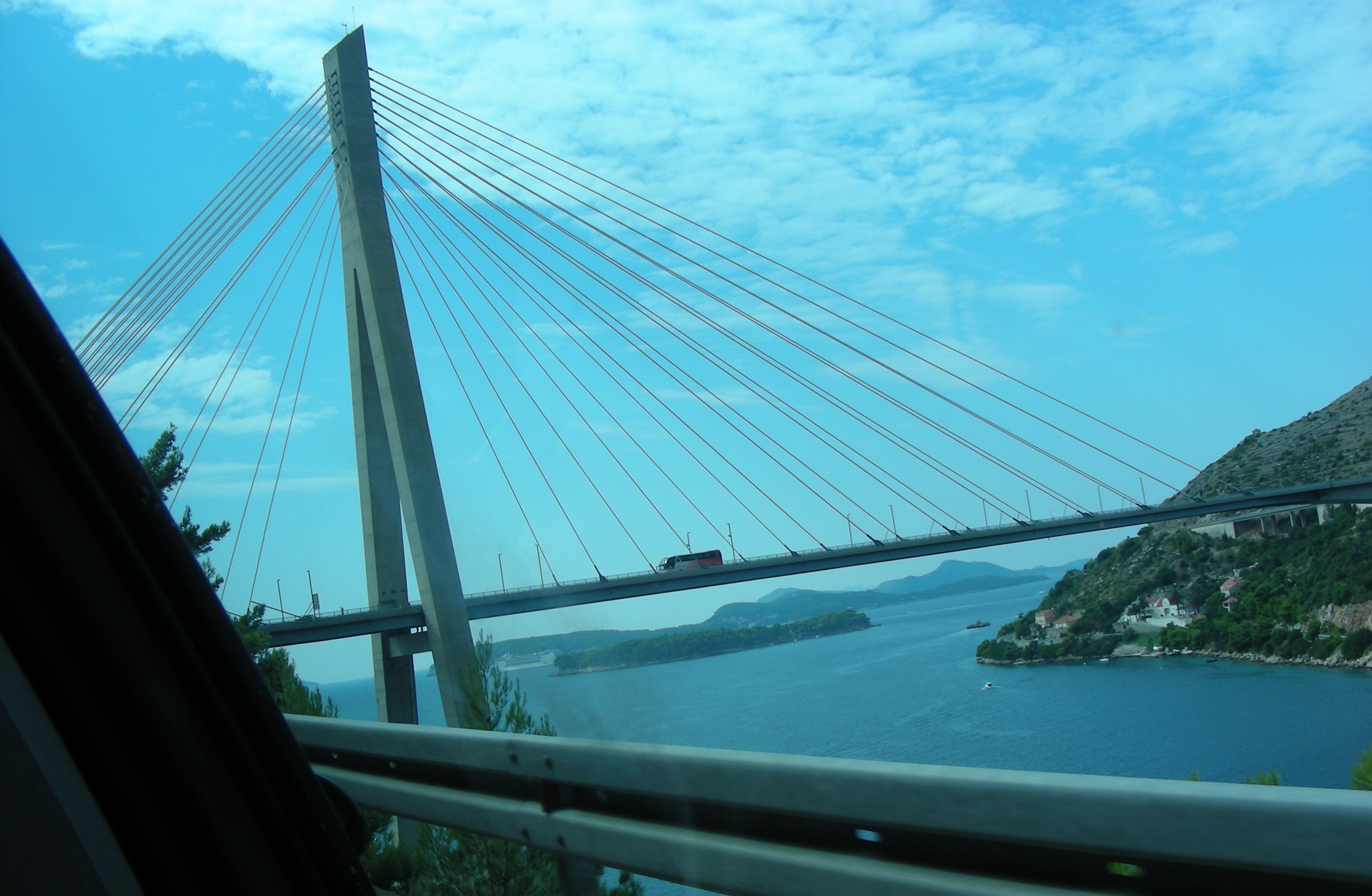 Dubr most jednopyl.jpg