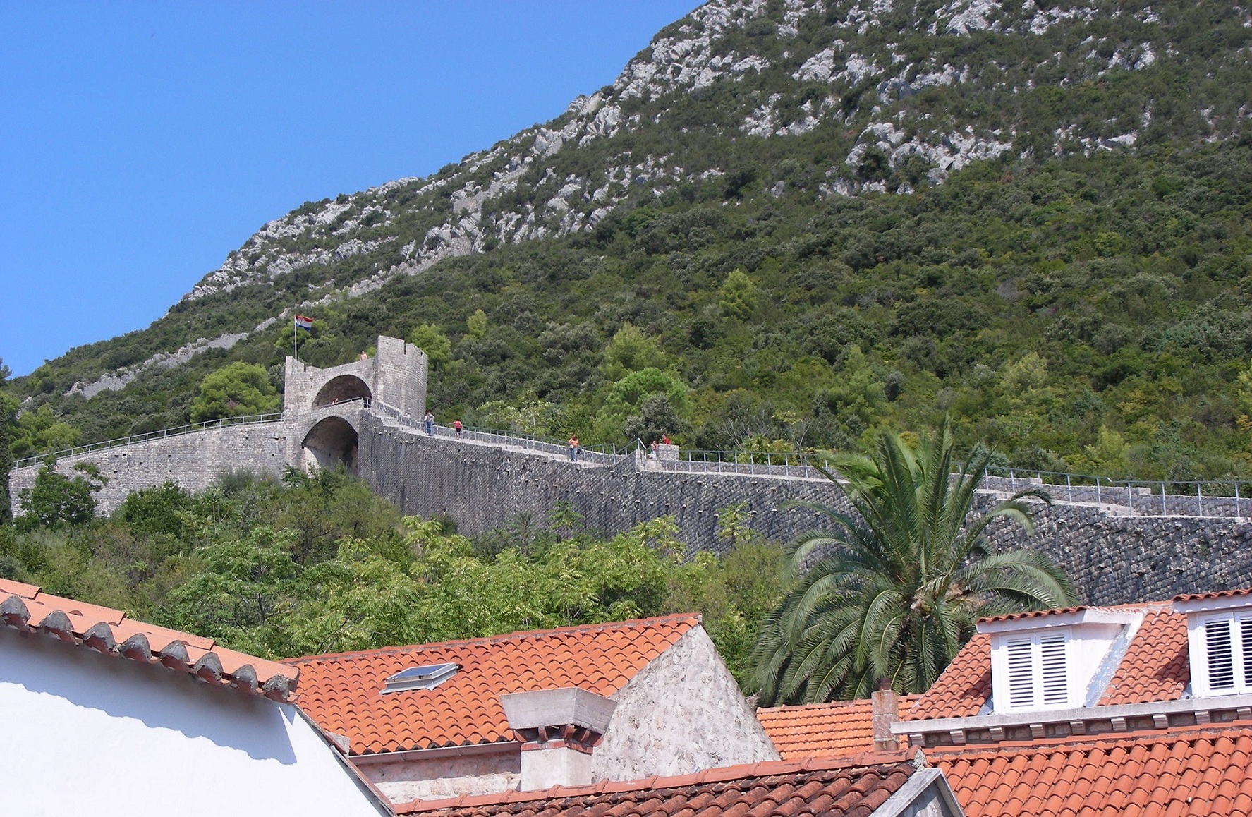 Baszta / Mur.jpg Mur.jpg