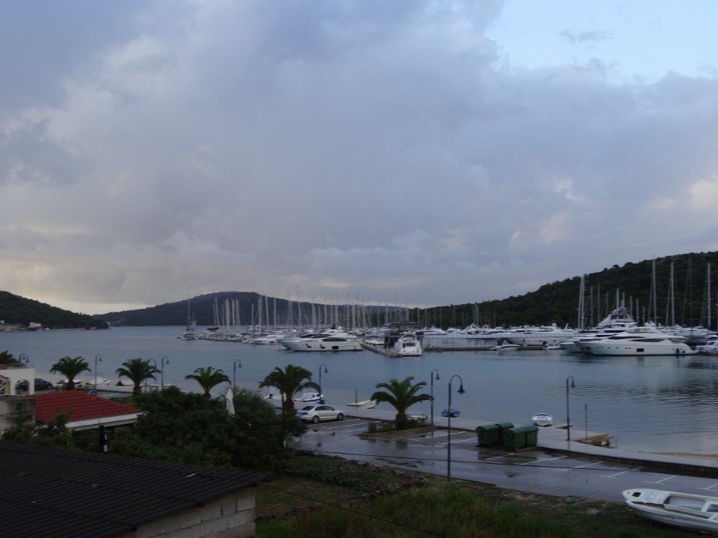 jeszcze mokre ulice / Rogoznica cz 14 003.jpg Rogoznica cz 14 003.jpg