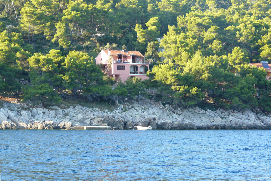 korcula-grscica-apartments-marica-house-01.jpg