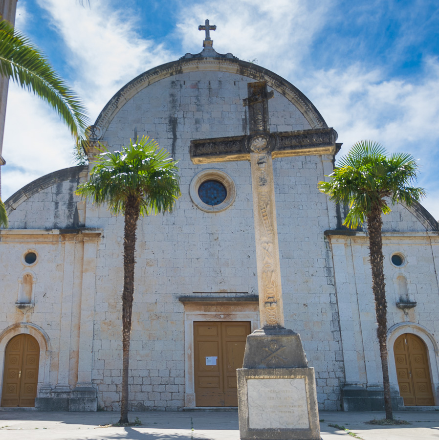 na kościelnym placu / DSC_8312.jpg DSC_8312.jpg