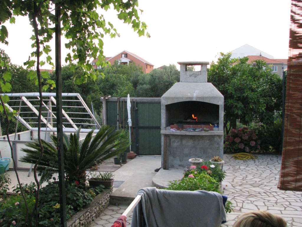 grill na posesji Mirka / grill3.JPG grill3.JPG