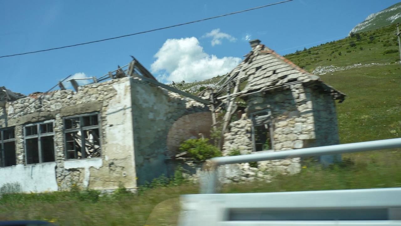 P1030193 (1280x720).jpg