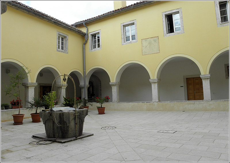 05_130_Klasztor Franciszkański.JPG