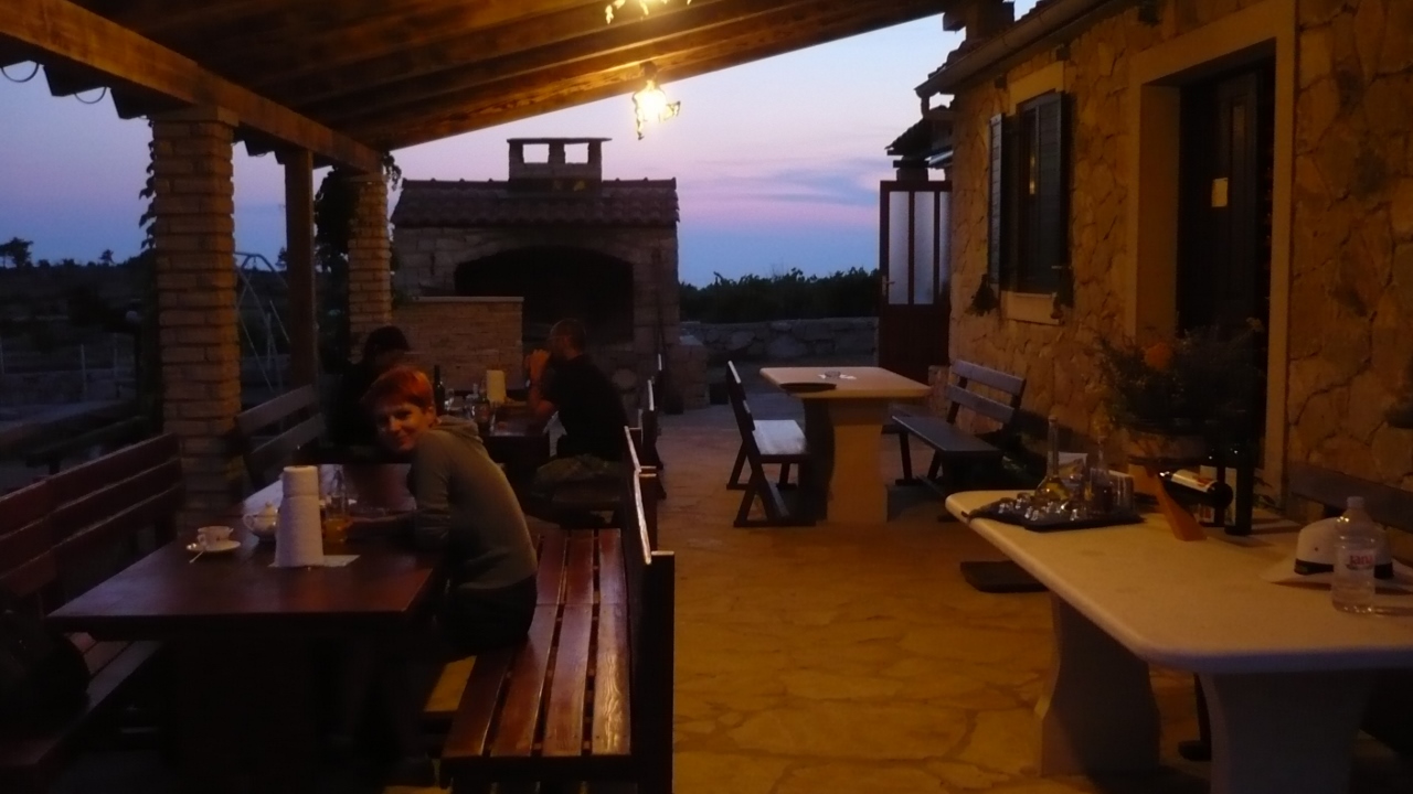 Konoba Kolumbić / P1030695 (1280x720).jpg P1030695 (1280x720).jpg