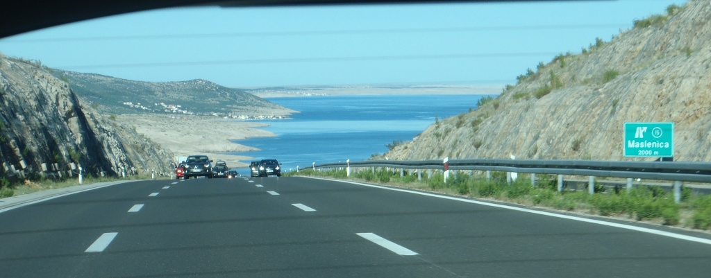 P9200676 (1024x401).jpg