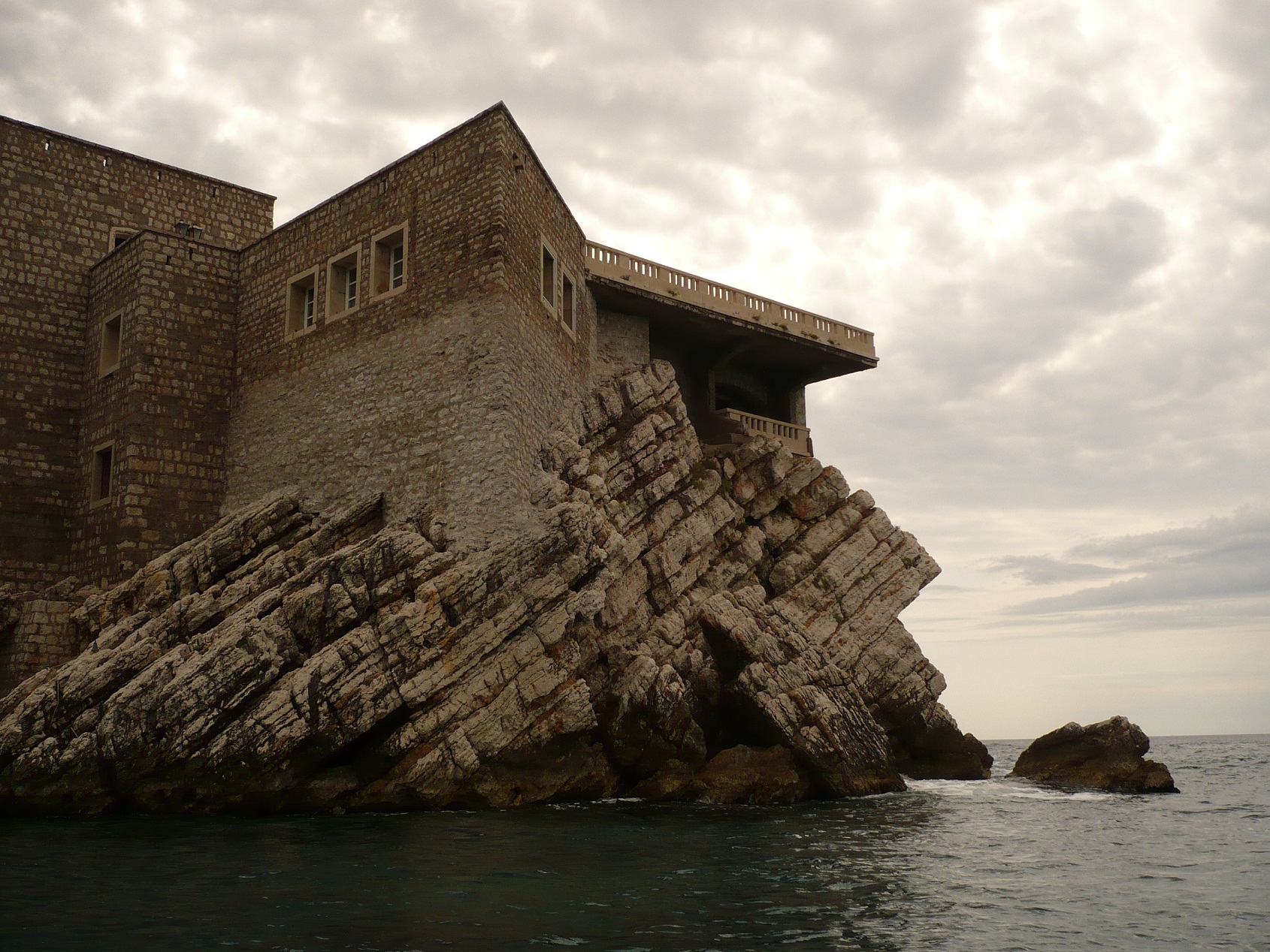 Św. Stefan Ktoś przekosił fundamenty a.jpg