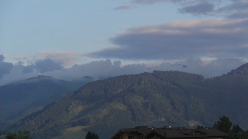 20140729_195350 (800x450).jpg