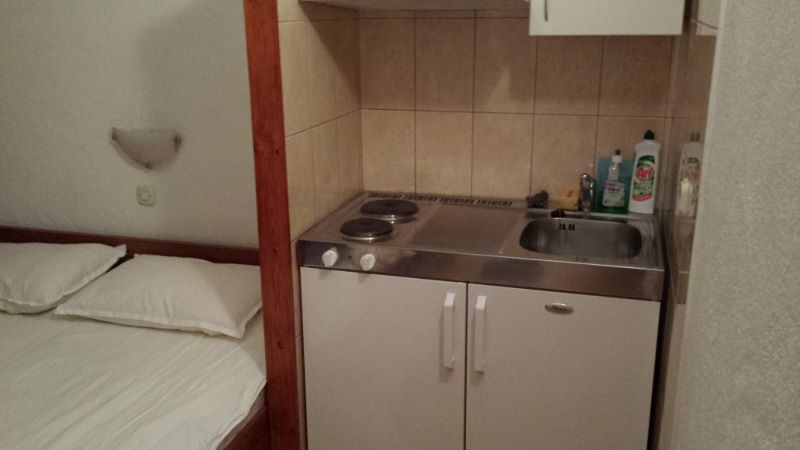 20140810_042922 (800x450).jpg