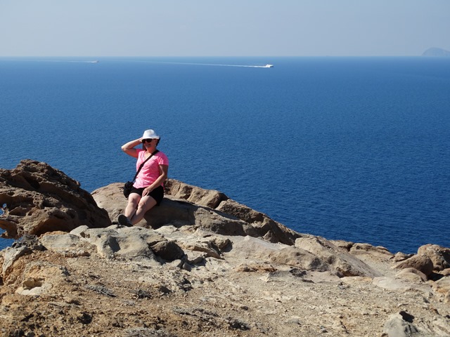 pn-zach kraniec Santorynu.jpg