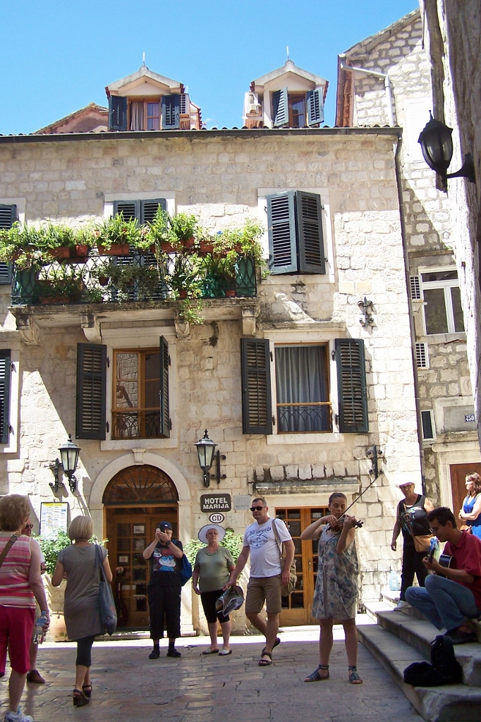 104_9184 (682x1024).jpg